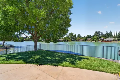 Exterior - 3127 Woods Cir, Davis, CA 95616 photo 15 of 21