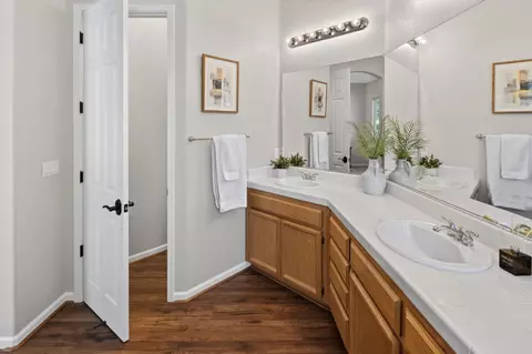 Bath - 5730 Morningside Ct, Rocklin, CA 95677 photo 3 of 5