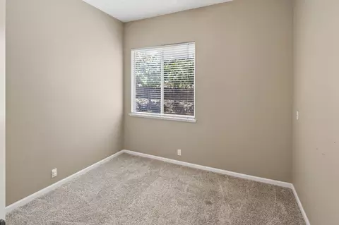 Bedroom - 5730 Morningside Ct, Rocklin, CA 95677 photo 5 of 8