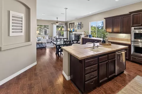 Kitchen - 5730 Morningside Ct, Rocklin, CA 95677 photo 2 of 7