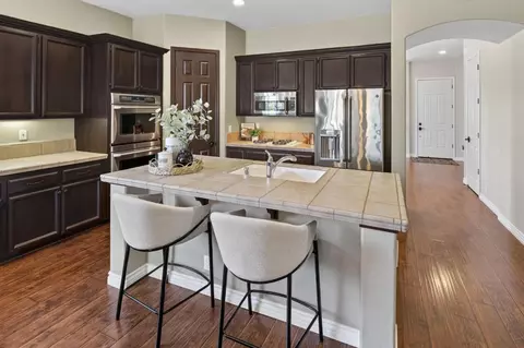 Kitchen - 5730 Morningside Ct, Rocklin, CA 95677 photo 4 of 7