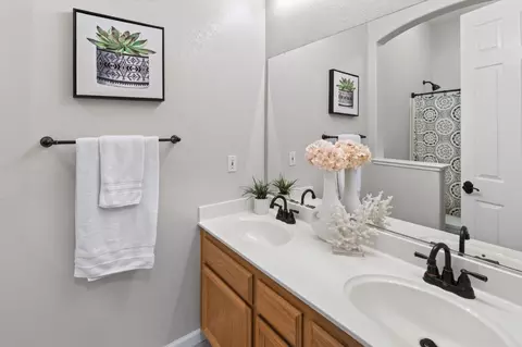 Bath - 5730 Morningside Ct, Rocklin, CA 95677 photo 4 of 5