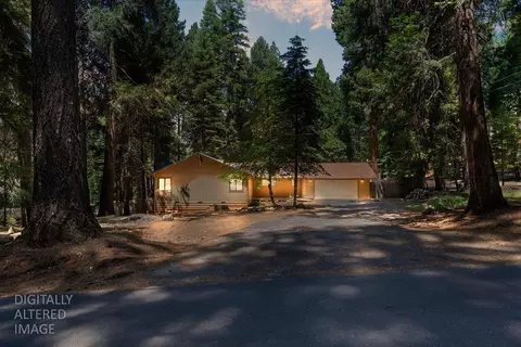 2226 Blair Rd, Pollock Pines, CA 95726