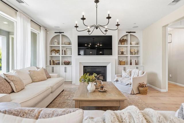 4305 Hydra Cir, Roseville, CA 95747