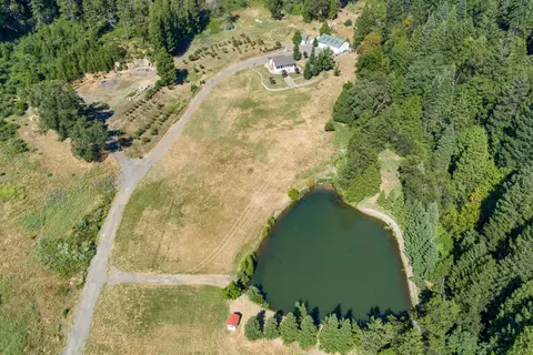 1237 Cable Rd, Camino, CA 95709 photo 4