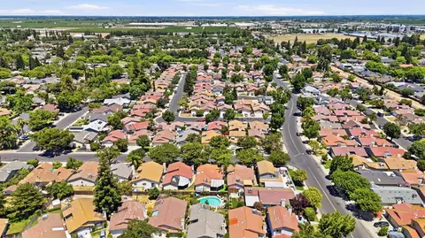 View/Area - 832 Pennington Pl, Modesto, CA 95356 photo 4 of 5