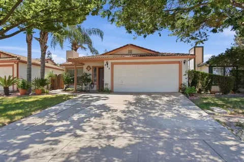 Exterior - 832 Pennington Pl, Modesto, CA 95356 photo 2 of 6