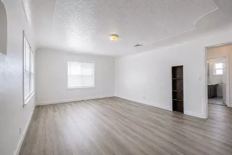 912 Turner St, Modesto, CA 95351 photo 3