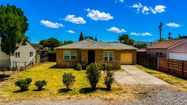 912 Turner St, Modesto, CA 95351