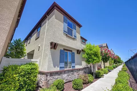 9327 Mystic Lake Aly, Sacramento, CA 95829