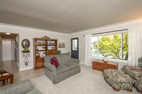 631 Baker Dr, Ripon, CA 95366 photo 4