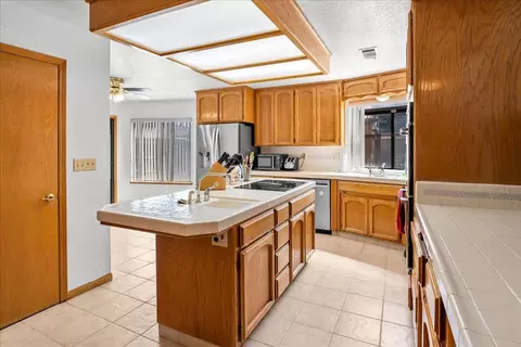 3512 Viader Dr, Modesto, CA 95356 photo 16