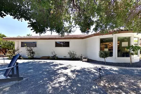 Exterior - 909 Newcastle Ct, Modesto, CA 95355 photo 17 of 33