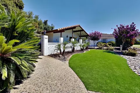 Exterior - 909 Newcastle Ct, Modesto, CA 95355 photo 28 of 33