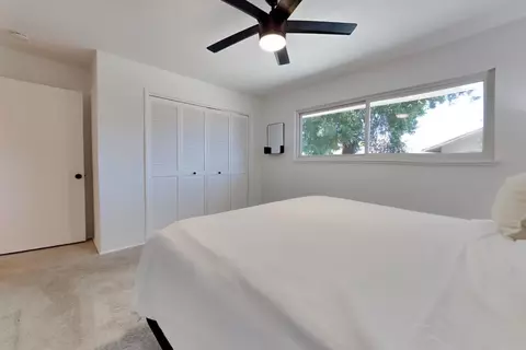 Bedroom - 909 Newcastle Ct, Modesto, CA 95355 photo 4 of 7