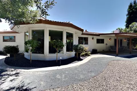 Exterior - 909 Newcastle Ct, Modesto, CA 95355 photo 13 of 33