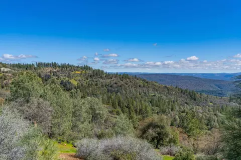 1033 Sandalwood Dr, Murphys, CA 95247 photo 4