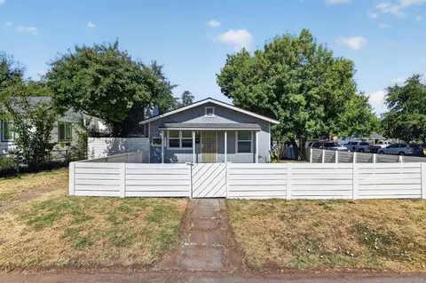 2297 Beaumont St, Sacramento, CA 95815