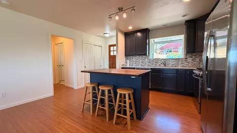 Kitchen - 7436 Eagle View Dr, Mountain Ranch, CA 95246 photo 3 of 5