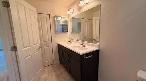 Bath - 7436 Eagle View Dr, Mountain Ranch, CA 95246 photo 2 of 3