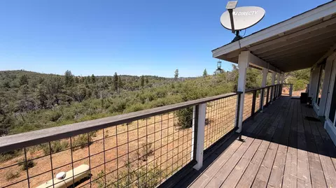 Exterior - 7436 Eagle View Dr, Mountain Ranch, CA 95246 photo 3 of 12