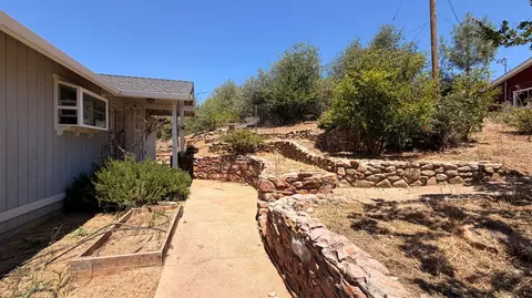 Exterior - 7436 Eagle View Dr, Mountain Ranch, CA 95246 photo 8 of 12
