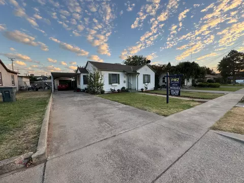 315 W J St, Oakdale, CA 95361