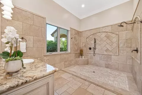 Bath - 4580 Lake Forest Dr, Loomis, CA 95650 photo 5 of 6