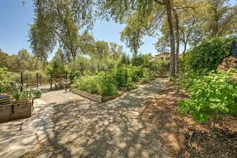 Exterior - 4580 Lake Forest Dr, Loomis, CA 95650 photo 9 of 35