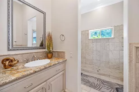 Bath - 4580 Lake Forest Dr, Loomis, CA 95650 photo 1 of 6