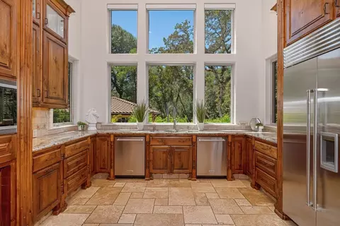 Kitchen - 4580 Lake Forest Dr, Loomis, CA 95650 photo 8 of 14