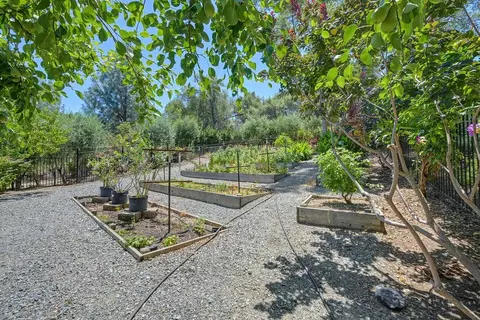 Exterior - 4580 Lake Forest Dr, Loomis, CA 95650 photo 5 of 35