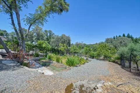 Exterior - 4580 Lake Forest Dr, Loomis, CA 95650 photo 6 of 35
