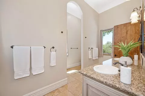 Bath - 4580 Lake Forest Dr, Loomis, CA 95650 photo 3 of 6