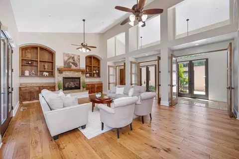 Living - 4580 Lake Forest Dr, Loomis, CA 95650 photo 2 of 6