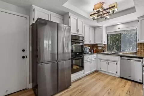 9249 Mott Ct, Orangevale, CA 95662 photo 13