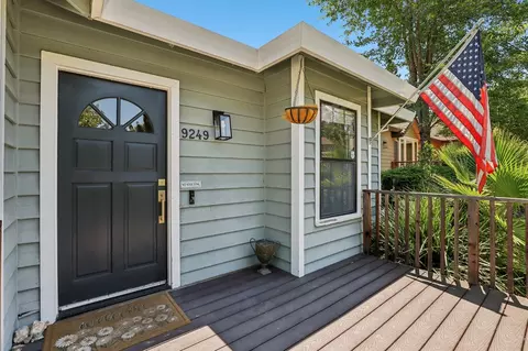 9249 Mott Ct, Orangevale, CA 95662 photo 5