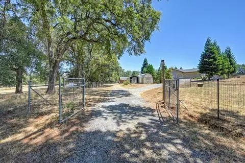 Exterior - 2111 Ranch Creek Rd, Cool, CA 95614 photo 2 of 20
