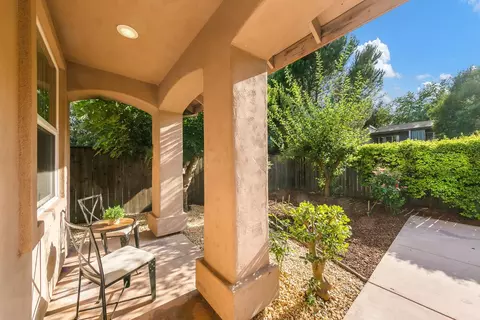 2031 Catalina Dr, Davis, CA 95616 photo 4