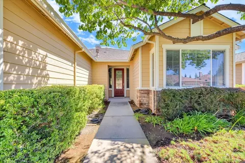 Exterior - 136 Quail Meadow Ct, Copperopolis, CA 95228 photo 5 of 12