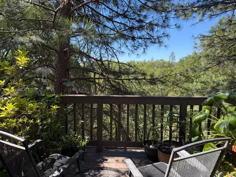 Exterior - 424 Catskill Dr, Colfax, CA 95713 photo 1 of 9
