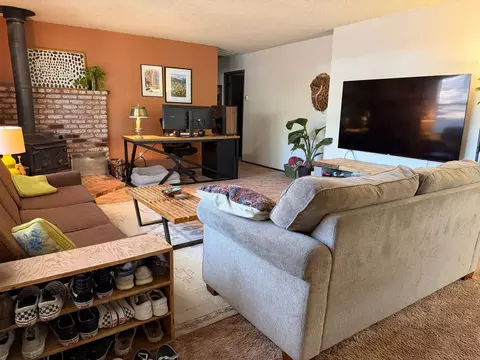 Living - 424 Catskill Dr, Colfax, CA 95713 photo 4 of 4