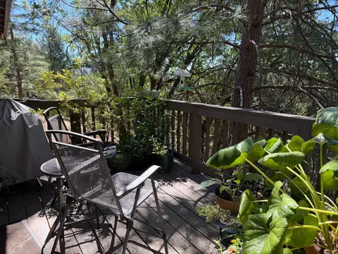Exterior - 424 Catskill Dr, Colfax, CA 95713 photo 2 of 9