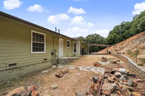 Exterior - 18567 Sugar Pine Dr, Pine Grove, CA 95665 photo 8 of 9