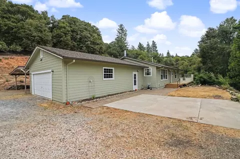 Exterior - 18567 Sugar Pine Dr, Pine Grove, CA 95665 photo 3 of 9