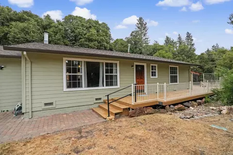 18567 Sugar Pine Dr, Pine Grove, CA 95665