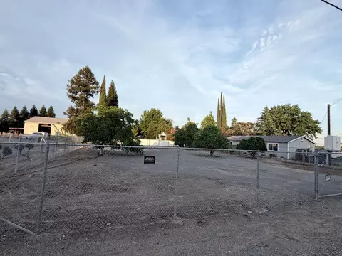 3267 Feather River Blvd, Olivehurst, CA 95961 photo 2
