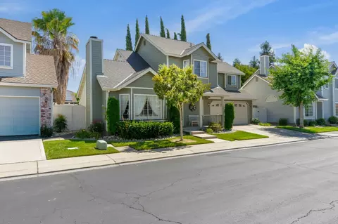1916 Cobblestone Mnr, Modesto, CA 95355 photo 2