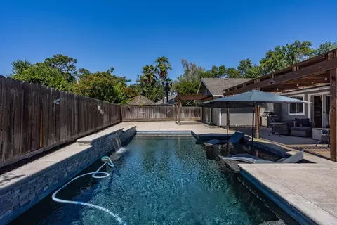 Exterior - 3012 Mammoth Way, Modesto, CA 95355 photo 5 of 22