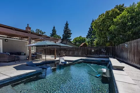Exterior - 3012 Mammoth Way, Modesto, CA 95355 photo 11 of 22